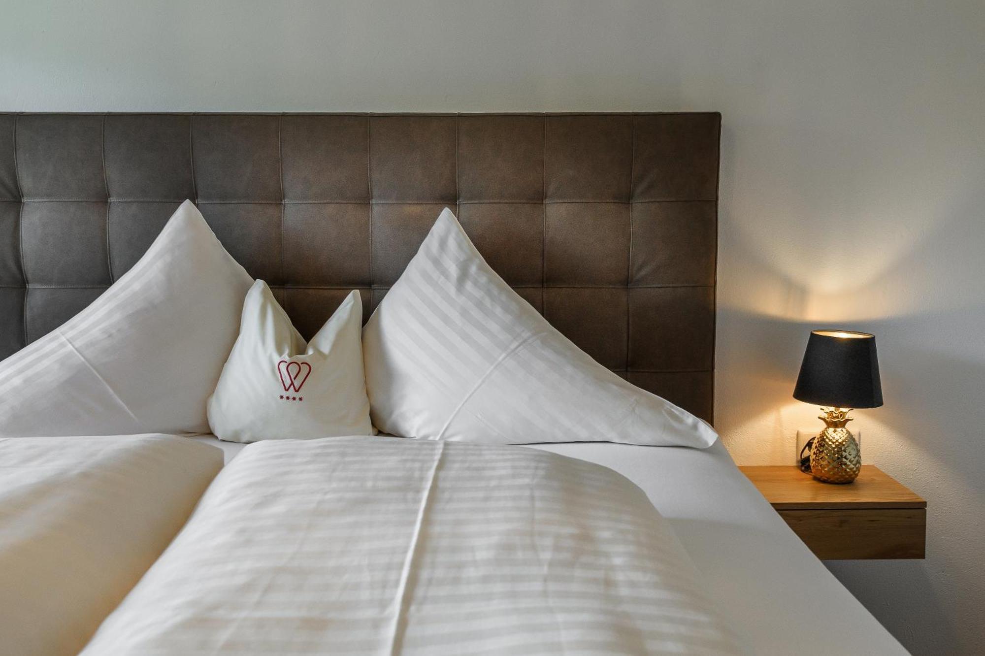 Hotel & Restaurant Wastlwirt Санкт Михаел им Лунгау Екстериор снимка