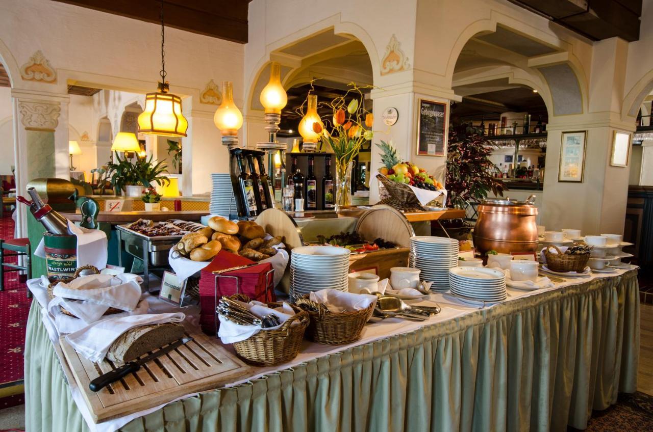 Hotel & Restaurant Wastlwirt Санкт Михаел им Лунгау Екстериор снимка