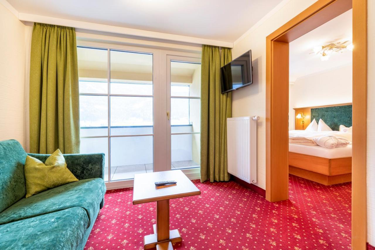 Hotel & Restaurant Wastlwirt Санкт Михаел им Лунгау Екстериор снимка