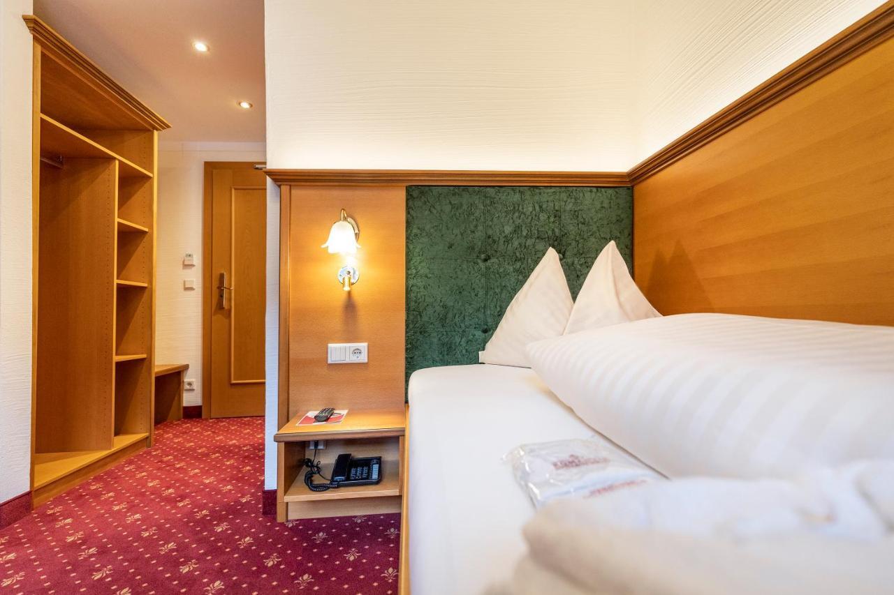 Hotel & Restaurant Wastlwirt Санкт Михаел им Лунгау Екстериор снимка